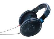 Студийные наушники SENNHEISER HD 600