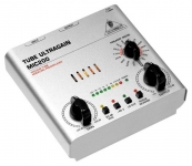 Микрофонный предусилитель BEHRINGER MIC200