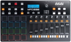 DJ контроллер AKAI PRO MPD232